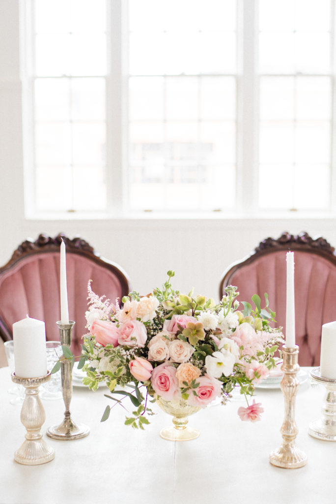 pink and white floral centerpieces for the sweetheart table